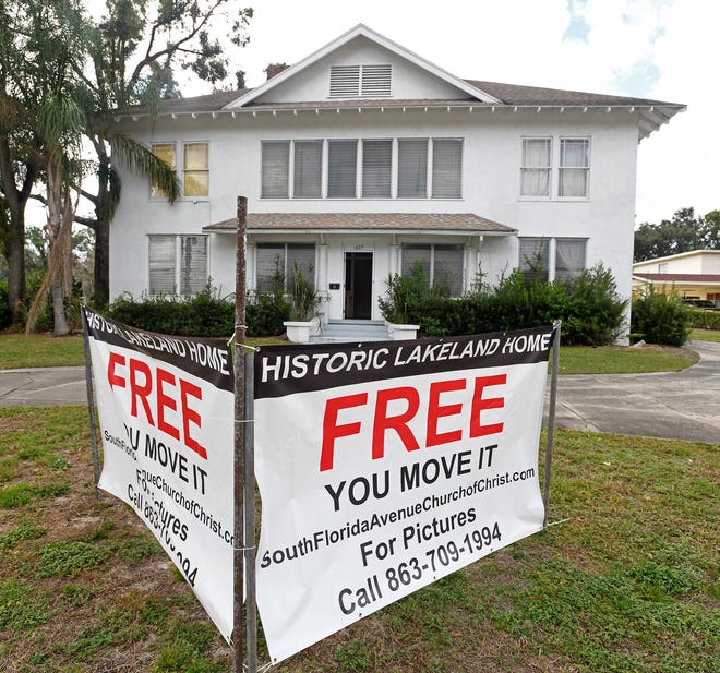 The Church of Christ in Lakeland has offered a house, free, if the taker will move it. But now a local preservationist, Gregory Fancelli, may restore the property where it is. [SCOTT WHEELER / THE LEDGER]