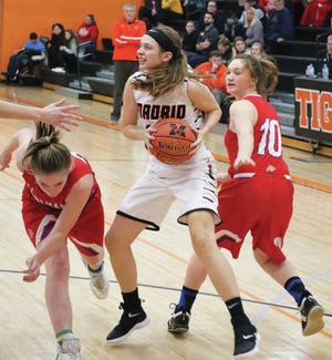 Sarah Eagleton, center, is Madrid’s most reliable scorer, averaging 14.4 points. She’s also grabbing 4.0 rebounds and dishing out 2.2 assists per game. Photo by Andrew Logue/News-Republican