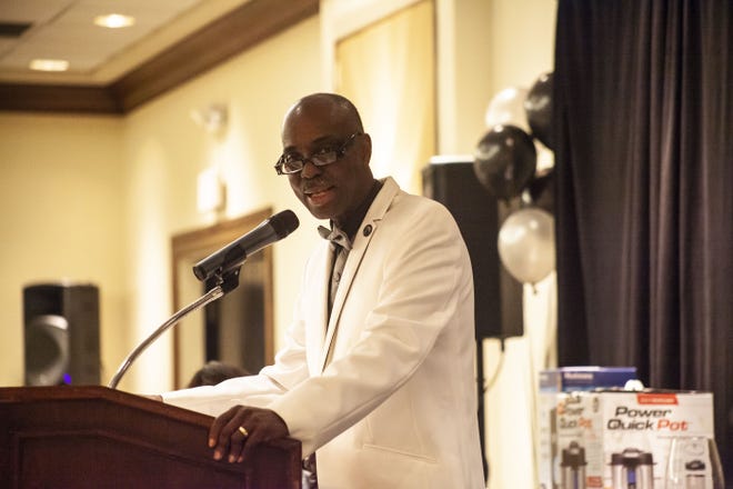 Rodney Long, founder and president of the King Commission, speaks during the 34th annual Hall of Fame Banquet at the Best Western Gateway Grand Hotel on Sunday. [Andreanna Hardy/Correspondent]