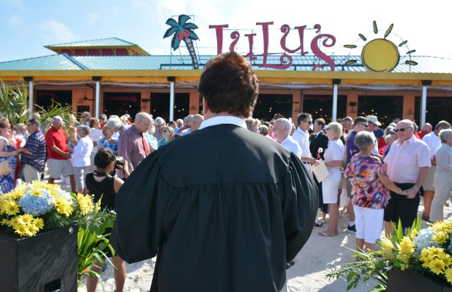 Complimentary wedding vow renewals will be on Sunday, Feb. 10, at LuLu’s Fourth Annual Tropical Re-Union. [CONTRIBUTED PHOTO]