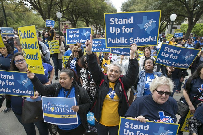 Teachers rallied for public school funding outside the state Capitol in 2017. Lawmakers this year are talking about school finance reform. [RALPH BARRERA/AMERICAN-STATESMAN]