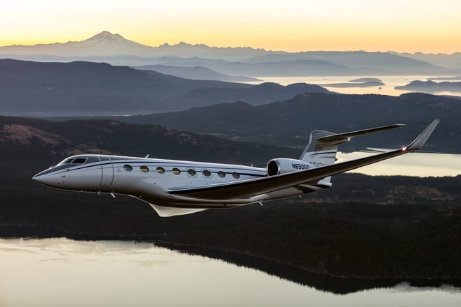 The Gulfstream G650ER again demonstrated its performance prowess in a city-pair record connecting Singapore and San Francisco - a distance of 7,475 nautical miles/13,843 kilometers - faster than any other ultralong-range aircraft.[Photo courtesy of Gulfstream Aerospace]