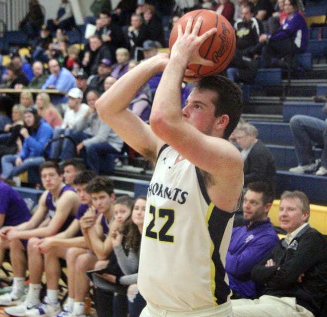 Hillsdale's Coby Nash (22) finished in double-figures for the second straight game in Wednesday's road win over Columbia Central. (HDN FILE PHOTO)