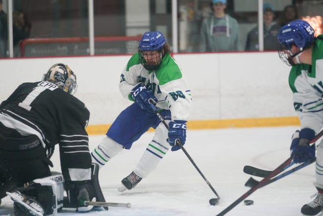 Paul Boutoussov scored the only goal of the game as the Salve Regina men's hockey team advanced to the Commonwealth Coast Conference title game with a 1-0 win over Endicott. [LOUIS WALKER III/DAILY NEWS FILE PHOTO]
