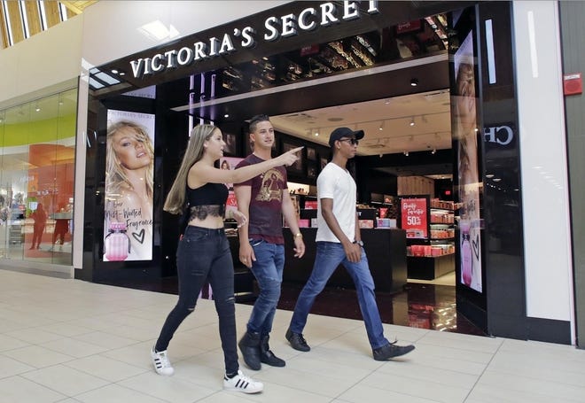 Victoria's Secret will close at least 50 stores this year, the company said. [ALAN DIAZ/ASSOCIATED PRESS]
