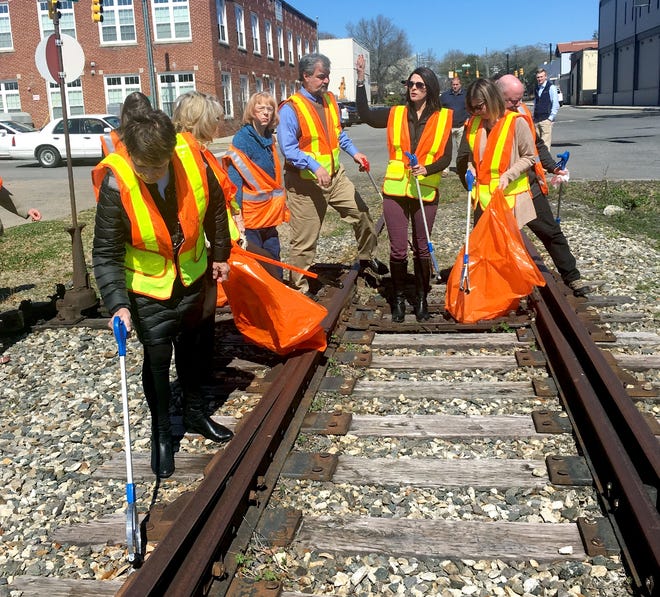 Volunteers with Keep Shelby Beautiful committee recently picked up trash near Warren Street. The group is planning a Keep Shelby Beautiful Day to get the community involved in cleaning up litter and improving the appearance of the city. [Rebecca Sitzes]