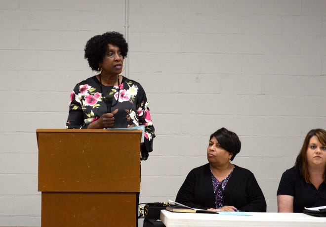 Thibodaux City Councilwoman Constance Johnson leads a community meeting tonight at the St. Luke Community Center. [Julia Arenstam/Staff -- houmatoday/dailycomet]