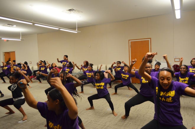 Dynasty Heat Cheer and Dance hold their practice on Wednesday, March 20 at 7:30 p.m. at Petersburg Public Library [Lindsey Lanham/progress-index.com]
