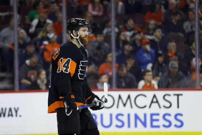 In the 31 games since Jan. 9, the Flyers' Sean Couturier has accumulated 40 points and is a plus-21. [MATT SLOCUM / ASSOCIATED PRESS]