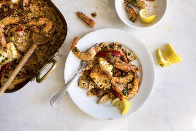 Baked 'paella' with shrimp, chorizo and salsa verde [Andrew Scrivani/The New York Times]