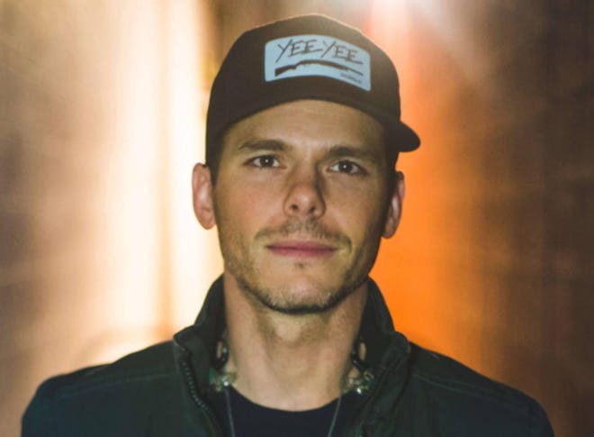 Granger Smith will bring his alter-ego Earl Dibbles Jr. to the Sherman Theater for a performance on Thursday. [PHOTO PROVIDED]