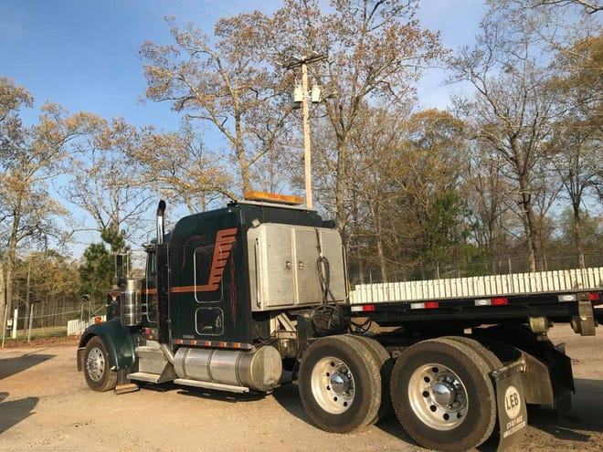 This 2001 Kenworth diesel truck was stolen on April 18. Another stolen truck was recovered Tuesday near Tuskegee, Ala. [LEB Truck & Equipment photo]