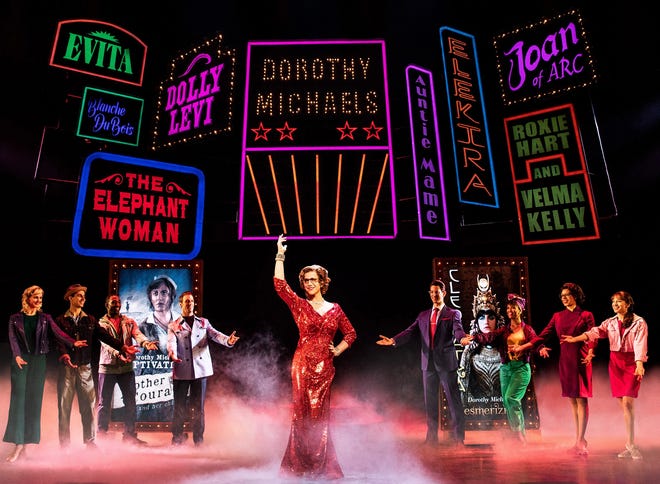 Santino Fontana as Dorothy Michaels/Michael Dorsey in "Tootsie," now on Broadway. [Photo by Matthew Murphy]