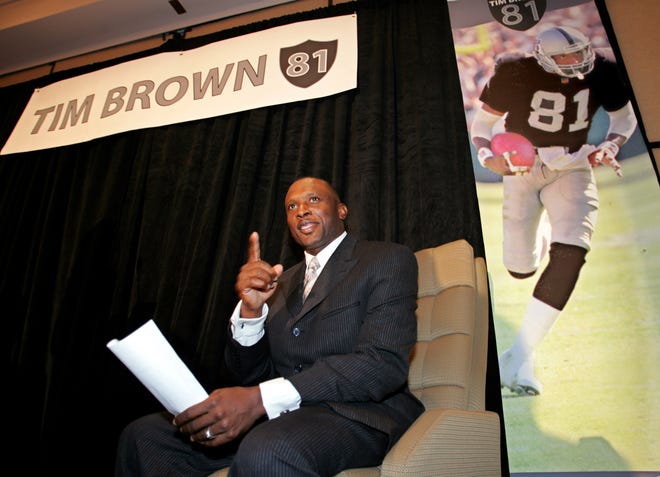NFL and College Football Hall of Famer Tim Brown, who starred for 16 seasons with the Raiders, will be the guest speaker at the Daily Press' 2019 Best of Preps banquet on June 8 at the SBC Fairgrounds in Victorville. [AP Photo/Paul Sakuma]