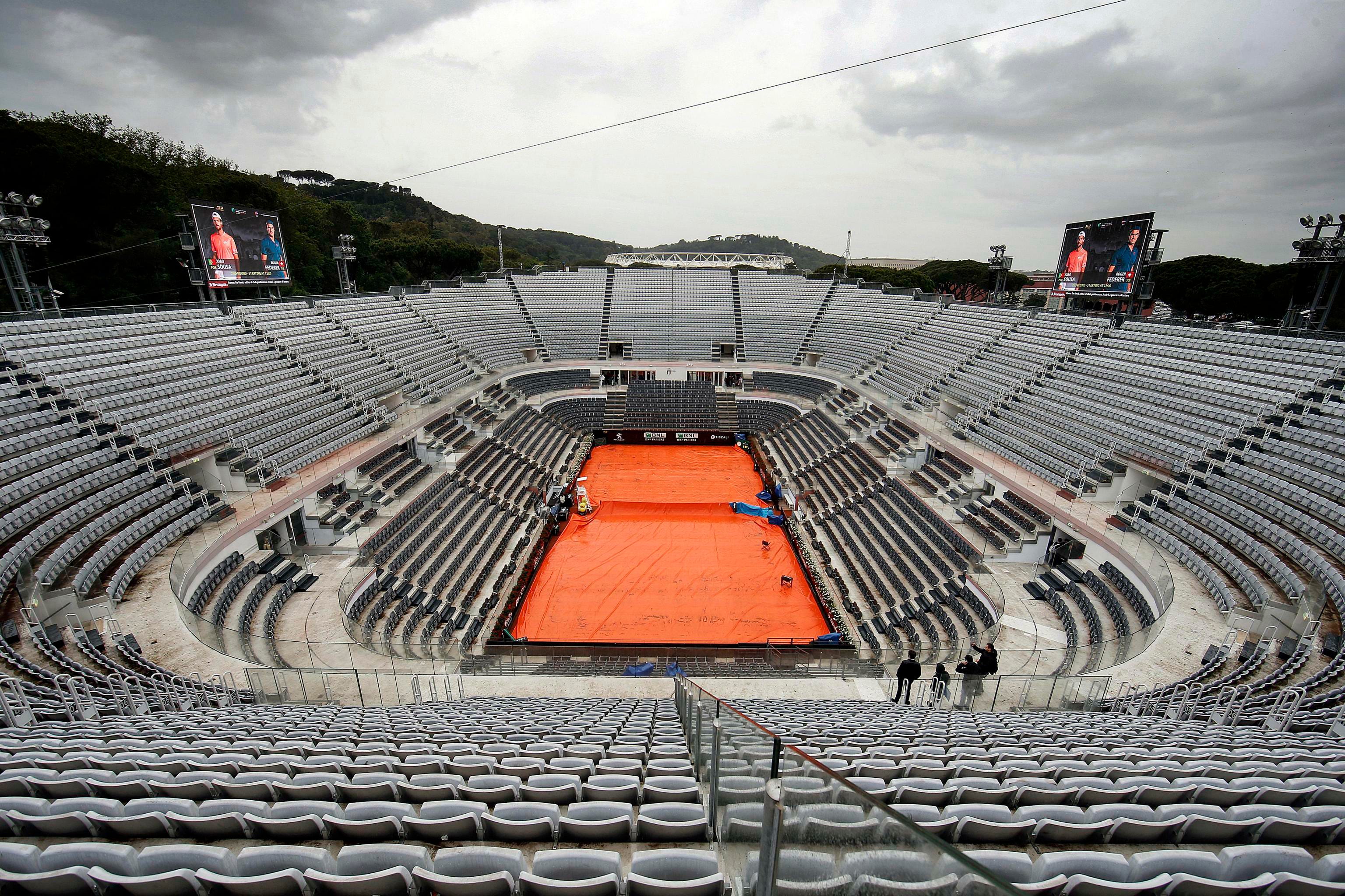 PRO TENNIS NEWS | Rain postpones Federer, Nadal and Djokovic in Rome; Sharapova out of French Open
