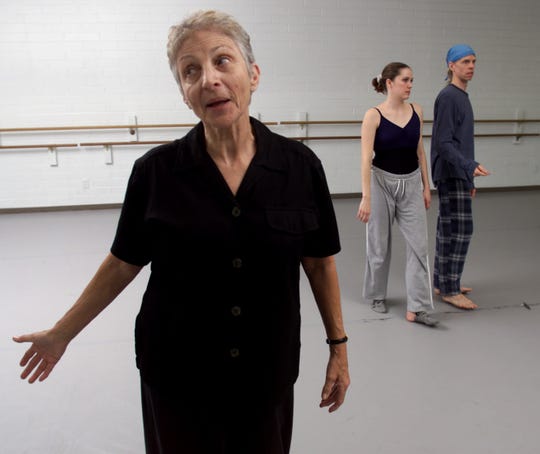 Choreographer Frances Smith Cohen in a 2002 rehearsal for Center Dance Ensemble, the company she founded in Phoenix. Cohen died May 14, 2019.