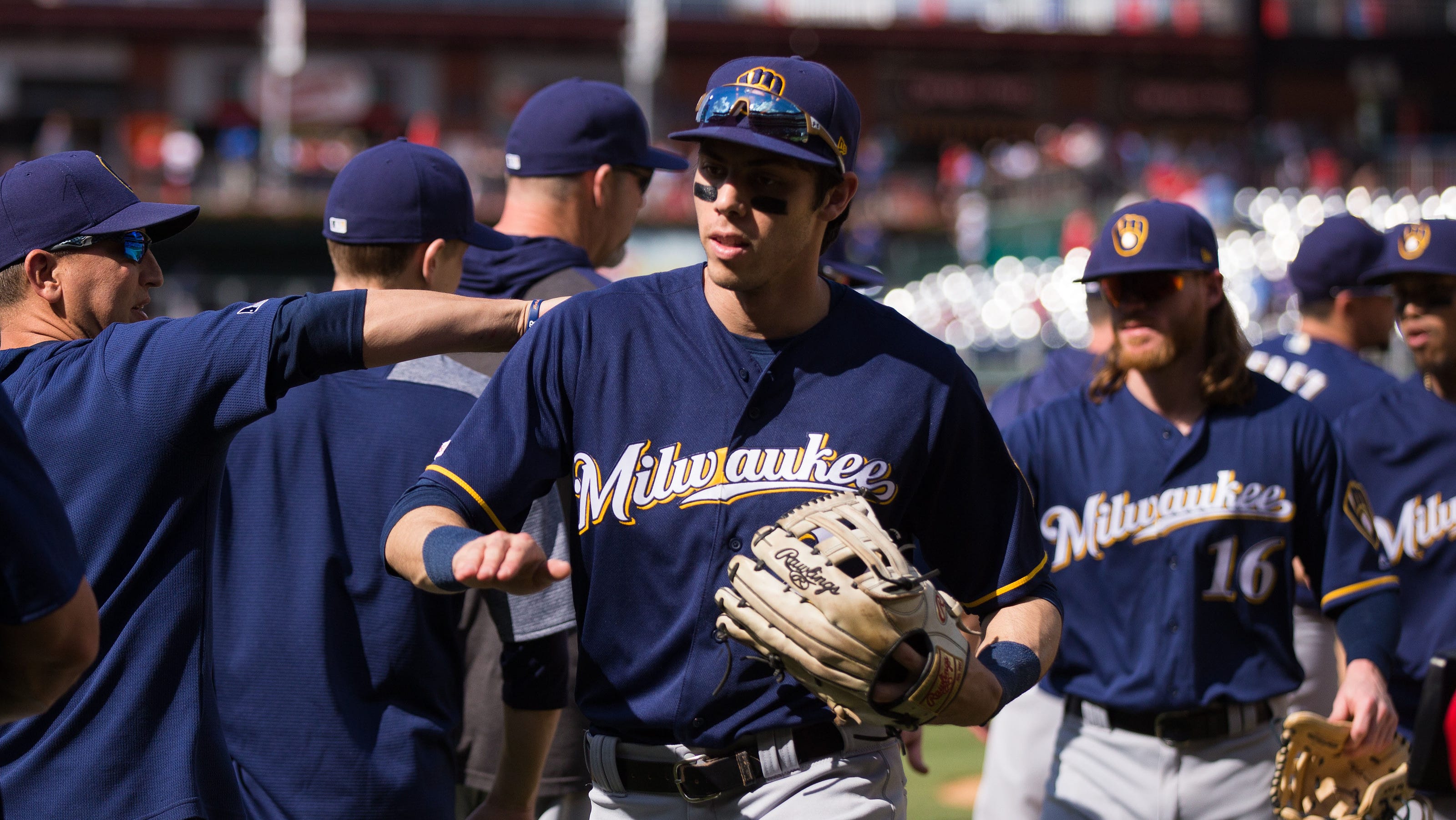 Brewers Christian Yelich Held Out Tuesday Vs Reds With Back