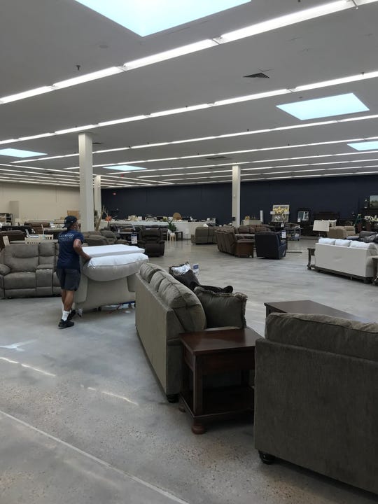 Ivan Smith Furniture To Open Its Largest Shreveport Store