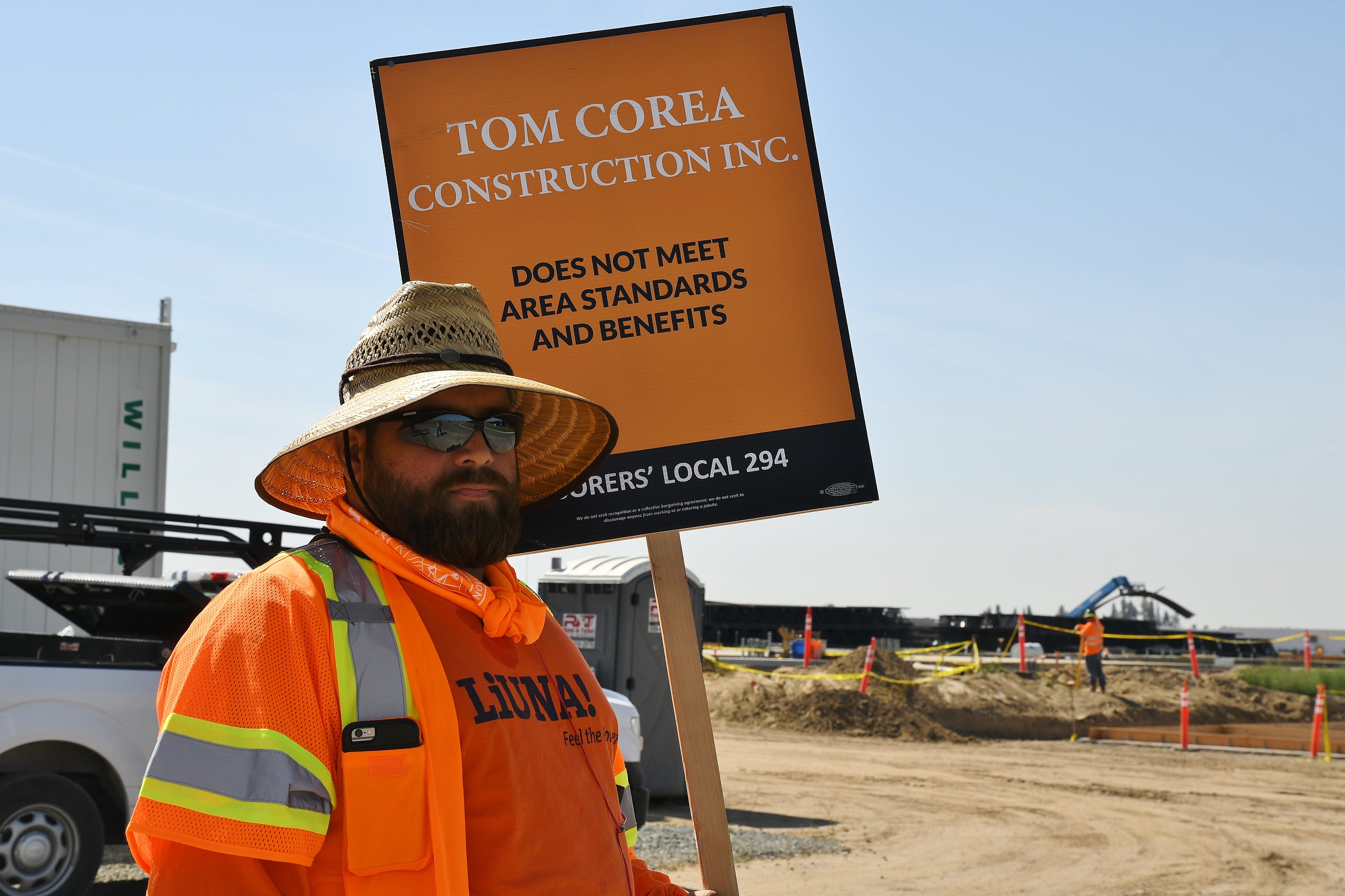 Labor union protests Visalia UPS distribution hub construction