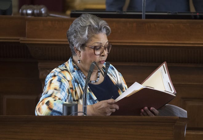 Rep. Senfronia Thompson, D-Houston, has been trying to pass a version of House Bill 1139 since 2003. [RICARDO B. BRAZZIELL/AMERICAN-STATESMAN]