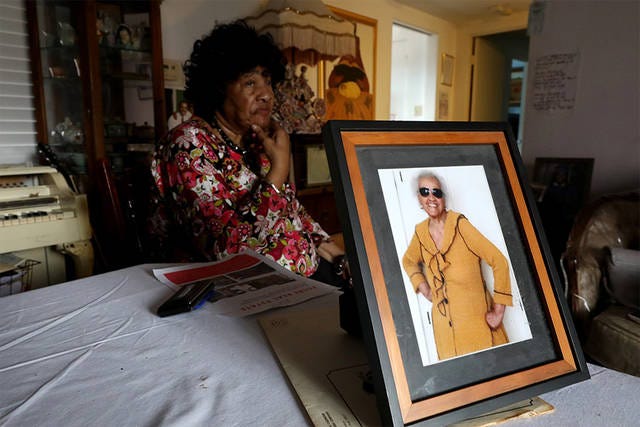 102-year-old Thelma Smith, shown in photo at right, is being evicted from her Ladera Heights residence of 30 years in Los Angeles. Her longtime neighbor Pauline Cooper, left, spoke about her friend’s situation. She has until June 30, 2019, to move out. (Gary Coronado / Los Angeles Times/TNS)