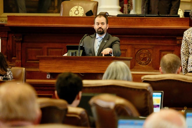 State Rep. Joe Moody, D-El Paso, speaks in the Texas House on May 21 in favor of his measure that would make it more difficult for police officers to arrest people on Class C misdemeanors, which are not punishable by jail time. [KEN HERMAN/AMERICAN-STATESMAN]