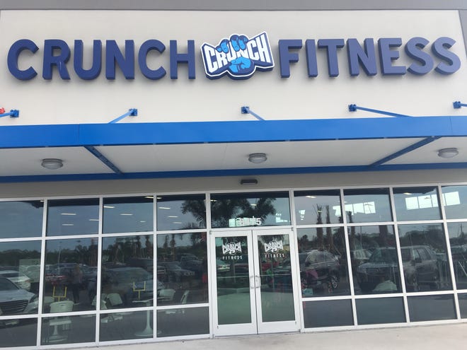 Crunch Fitness anchors the plaza in the northeast corner of State Road 64 and Heritage Green Way in Manatee County. [HERALD-TRIBUNE STAFF PHOTO / LAURA FINALDI]
