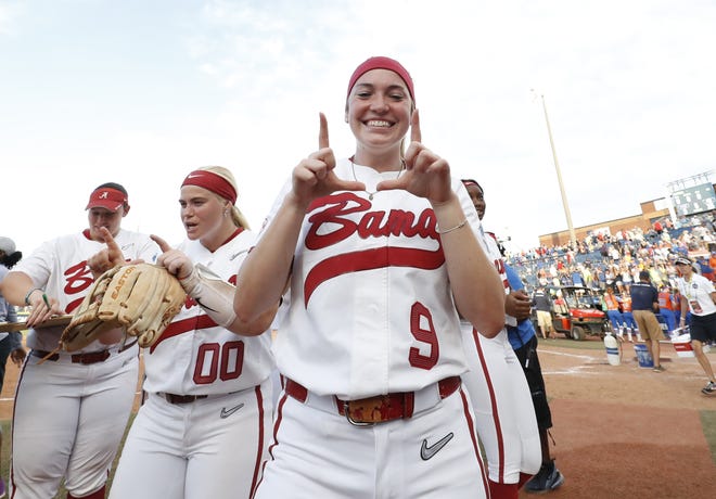 Alabama shut out Arizona 2-0 early Sunday morning to earn a rematch with Oklahoma in the Women's College World Series. Alabama faces the Sooners at 2:30 p.m. Sunday. [Photo/Alabama Athletics]