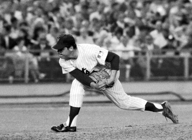 Tom Brady is angering Mets fans with his recent trademark application for "Tom Terrific," a nickname that has long belonged to baseball Hall of Famer and Mets favorite Tom Seaver, seen here at Shea Stadium in this file photo. [AP file photo]