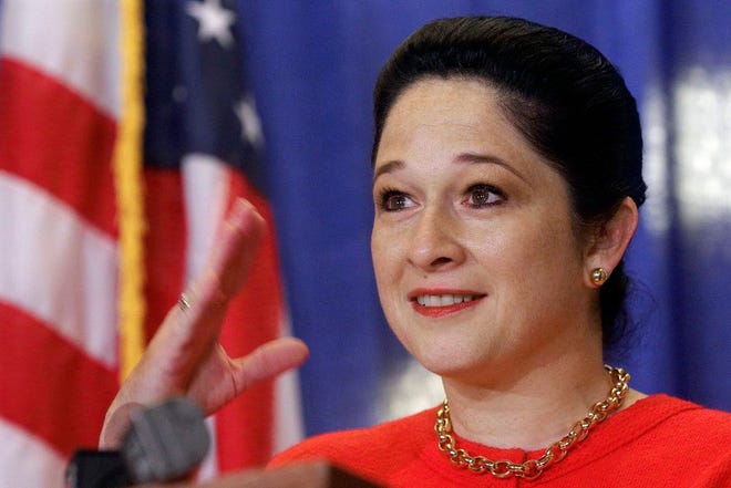Democrat Susana Mendoza speaks to supporters after being sworn into office as Illinois comptroller at the Illinois State Capitol, Monday, Dec. 5, 2016, in Springfield, Ill. [AP Photo/Seth Perlman]
