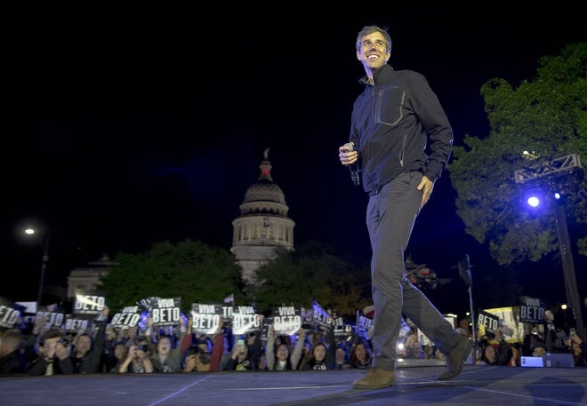 Beto O'Rourke takes the stage during a presidential campaign rally on Saturday, March 30, 2019, in Austin, Texas. [NICK WAGNER/AMERICAN-STATESMAN]
