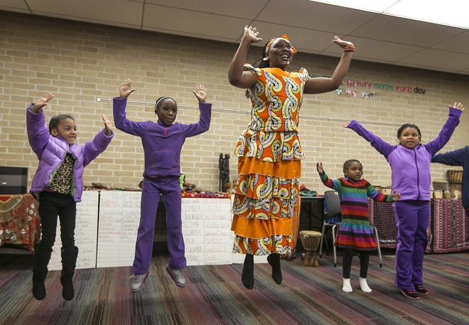 Elizabeth Kahura brings stories from Africa to the Austin Public Library. [AMERICAN-STATESMAN]