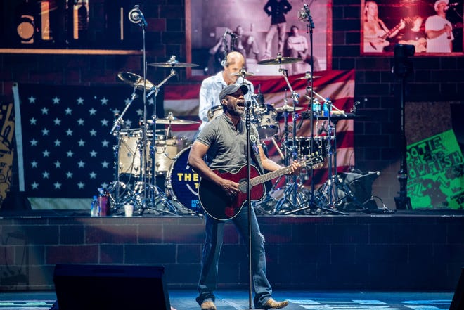 Hootie & the Blowfish perform in concert on their Group Therapy Tour at the Austin360 Amphitheater¬†on June 13, 2019 in Austin, Texas. [Suzanne Cordeiro for AUSTIN360]