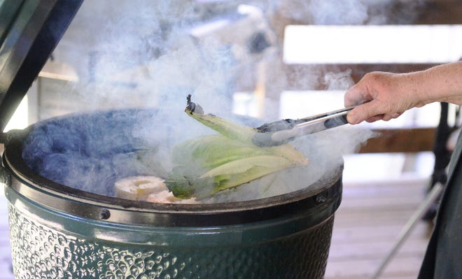 Make some simple changes in what and how you barbecue to help lower cancer risks. [Gatehouse Media file]