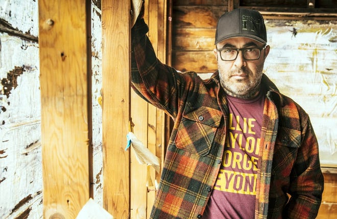 Aaron Lewis plays at the South Shore Music Circus in Cohasset July 26. 

Photo Credit: Jim Wright