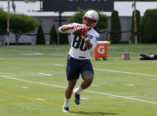 New England Patriots tight end Stephen Anderson makes a catch during an NFL football minicamp practice, Tuesday, June 4, 2019, in Foxborough, Mass. (AP Photo/Steven Senne)