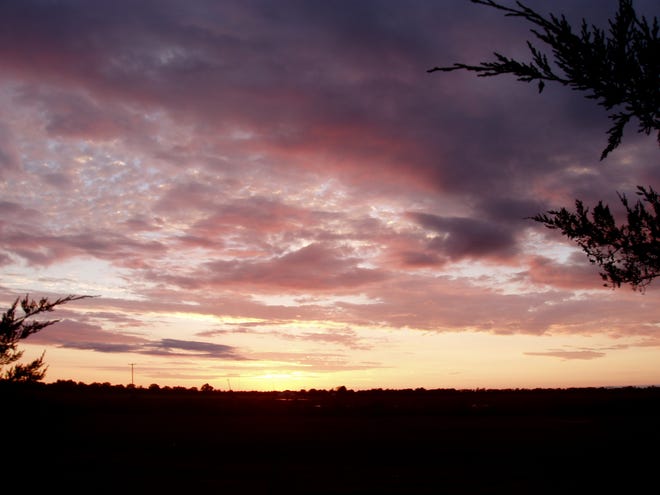 A Kansas sunset. [Courtesy Henry Schrock]
