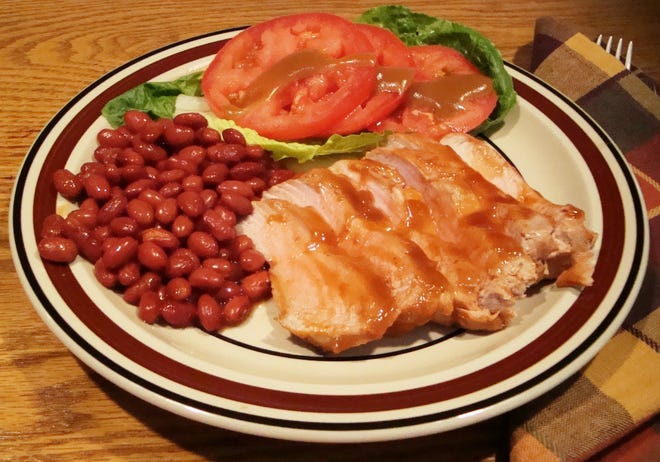 Barbecued Pork and Beans (Linda Gassenheimer/TNS)