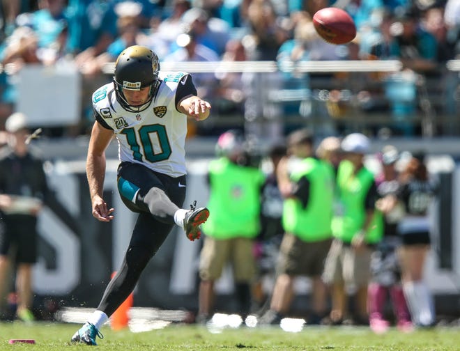 Gary McCullough/For The Times-Union --10/5/14 --Jaguars' kicker Josh Scobee (10) kicks the ball to the Steelers during the first quarter of NFL football action Sunday. The Jacksonville Jaguars hosted the Pittsburgh Steelers in Jacksonville, Fla., Sunday, October 5, 2014. (The Florida Times-Union, Gary McCullough)