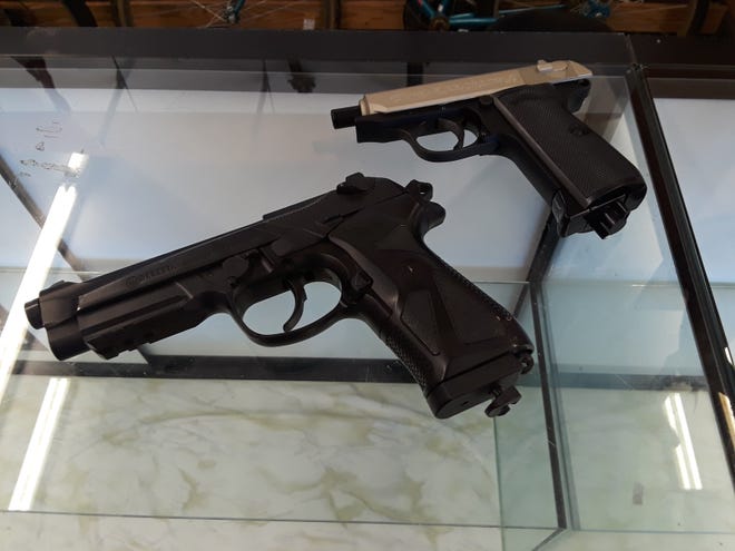 Two BB guns at Fred's Pawn on East Tunnel Boulevard in Houma look like the real thing. [Dan Copp/Staff -- houmatoday/dailycomet]