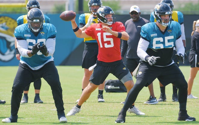 Jaguars backup quarterback Gardner Minshew (15) now takes the role as starting quarterback after Nick Foles season opening game injury on Sunday. The Jacksonville Jaguars practiced with new faces in the quarterback positions Wednesday, September 11, 2019 with backup quarterback Gardner Minshew (15) taking the starting position after starting quarterback Nick Foles (7) was injured in the season opening game against the Chiefs. New on the roster is backup quarterback Josh Dobbs (1) picked up from the Steelers and practice squad quarterback addition Chase Litton (14). [Bob Self/Florida Times-Union]