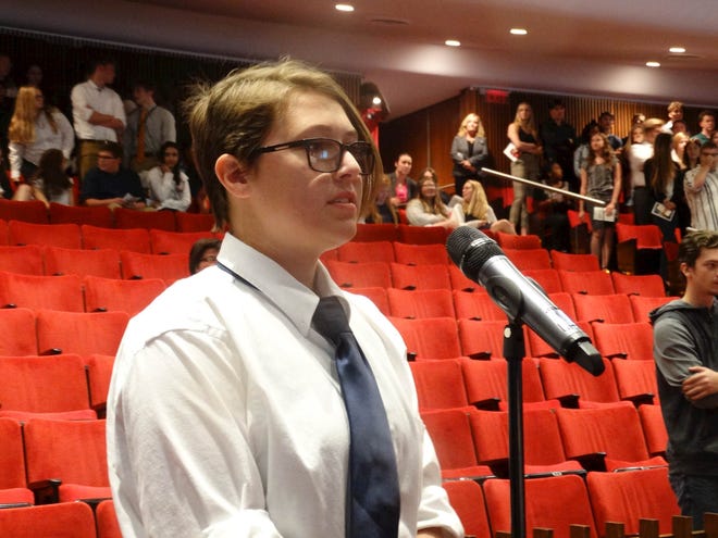 Sierra Misselhorn, a student from Althoff Catholic High School in Belleview, asks questions of attorneys that were involved in two cases that the Illinois Supreme Court heard Wednesday, Sept. 18, 2019, when it met at Lewis and Clark Community College in Godfrey. [PETER HANCOCK/CAPITOL NEWS ILLINOIS]