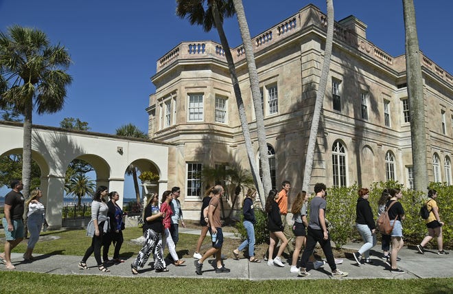 A group of prospective students with their parents take a campus tour of New College of Florida located in Sarasota in March. [Herald-Tribune staff photo / Thomas Bender]