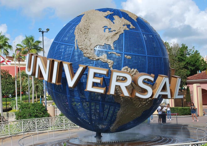 Universal Studios Plaza, Orlando, FL, USA (Guneet Jassal, Unsplash)