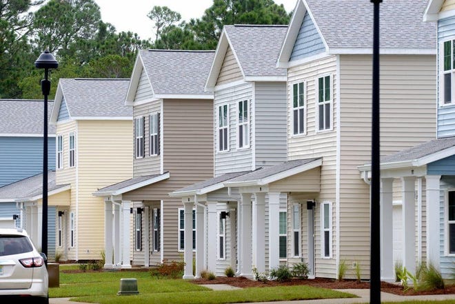 Some of the then-new on-base family housing at Hurlburt Field constructed by Rhode Island-based Corvias Military Living is seen in 2015. [FILE PHOTO/DAILY NEWS]