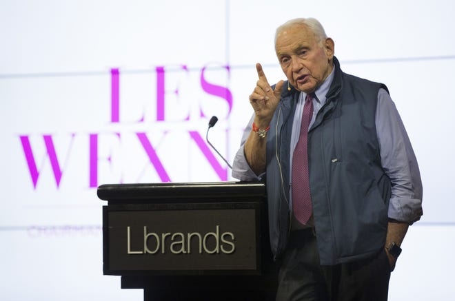 L Brands founder, chairman and CEO Les Wexner speaks at the company's Investor Day at the headquarters in New Albany on Nov. 2, 2017. [Adam Cairns/Dispatch]