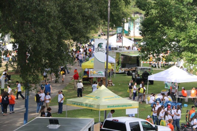 This year's AgFest event at the University of Mount Olive offered a new fair-like format and expanded activities. The event was attended by more than 1,600 visitors from 63 schools from across North Carolina and two schools in South Carolina. [CONTRIBUTED PHOTO]