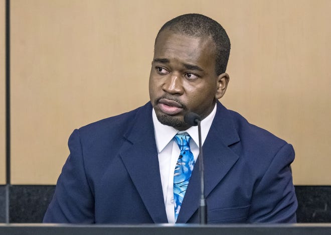 Delinord Dumercy testifies in his defense Thursday, October 10, 2019 during his trial on first degree, premeditated murder charges. He is accused of shooting and killing James D’Angelo Peoples, who had been dating his former girlfriend. [LANNIS WATERS/palmbeachpost.com]