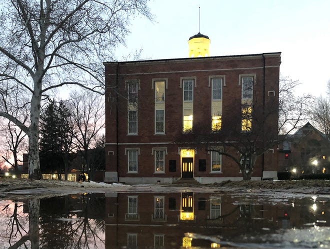 Old Main is pictured on the Knox College campus in Galesburg. Degree-seeking enrollment at Knox has dropped to 1,229 students for the 2019-20 school year. Knox’s current total student headcount is 1,258. The 75 total student drop compared to the 2018-19 school year is about in line with what other Illinois colleges are experiencing. [REGISTER-MAIL FILE PHOTO]