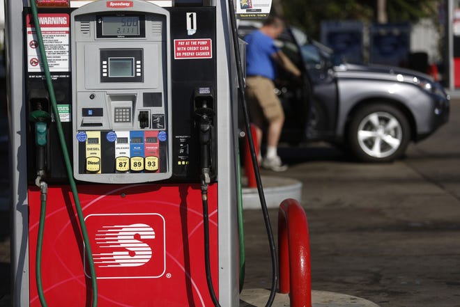 Marathon Petroleum plans to spin off its Speedway gas station operation. (Bloomberg photo by Luke Sharrett)